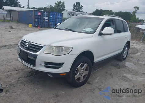 2008 Volkswagen Touareg 2 Vr6 Fsi z USA, uszkodzony, nr VIN WVGBE77L58D003401